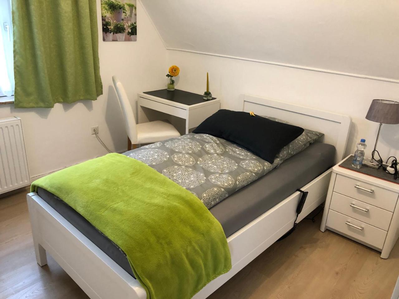 Messezimmer 4U Düsseldorf Exteriör bild