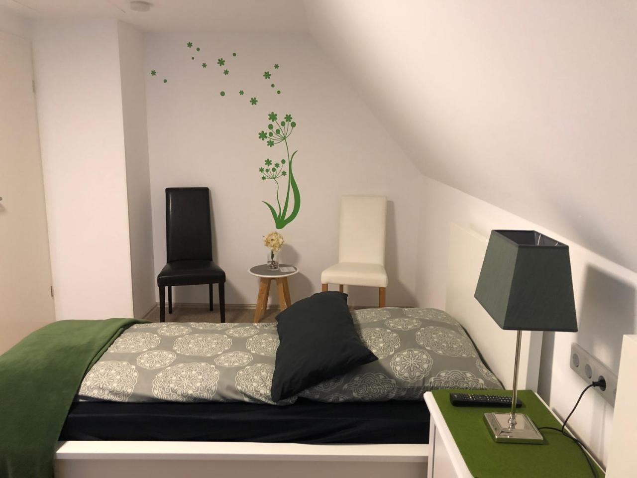 Messezimmer 4U Düsseldorf Exteriör bild