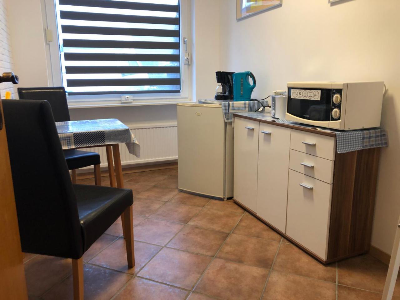 Messezimmer 4U Düsseldorf Exteriör bild