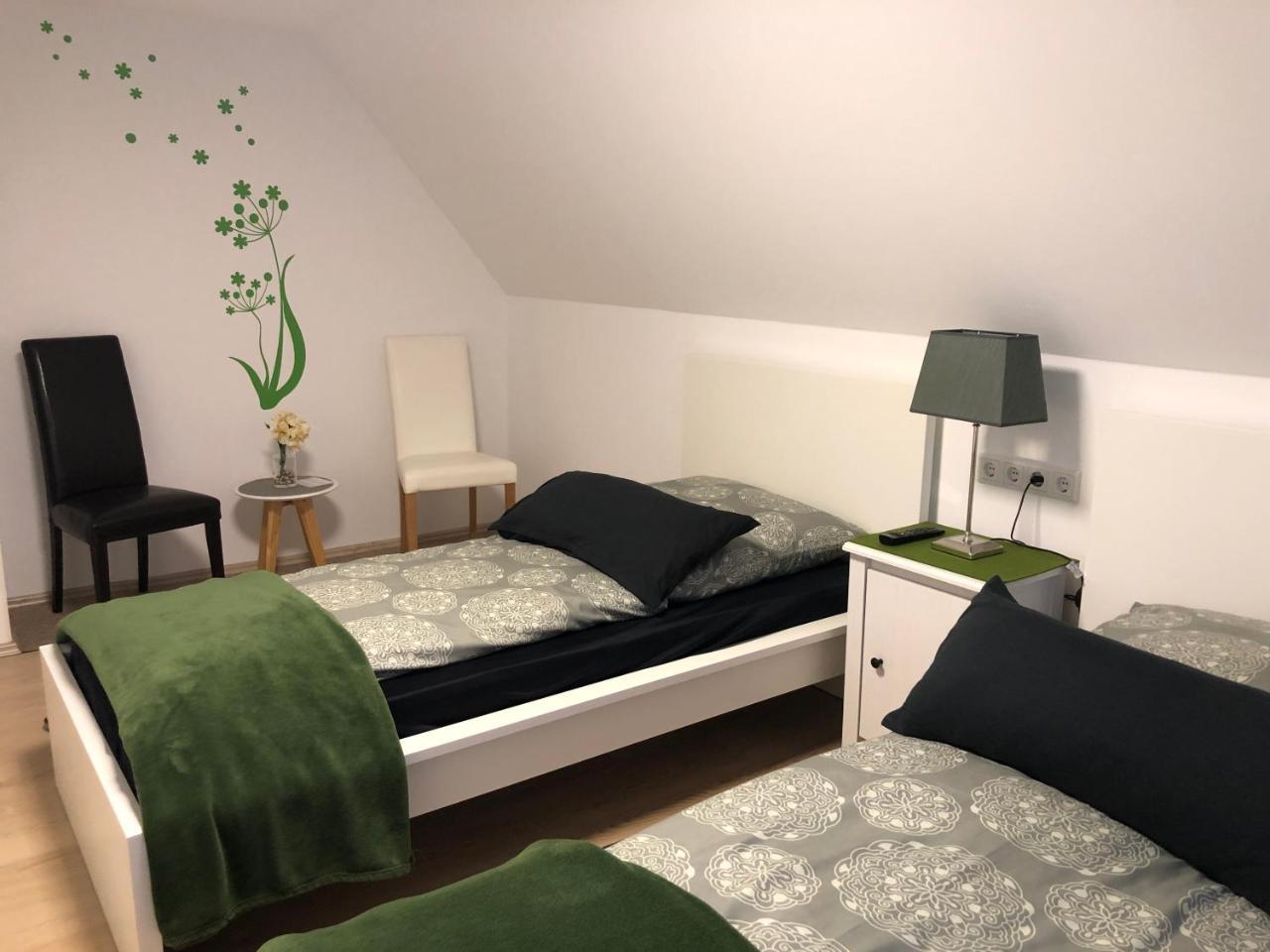 Messezimmer 4U Düsseldorf Exteriör bild