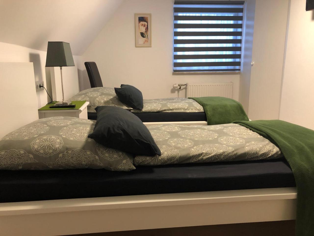 Messezimmer 4U Düsseldorf Exteriör bild