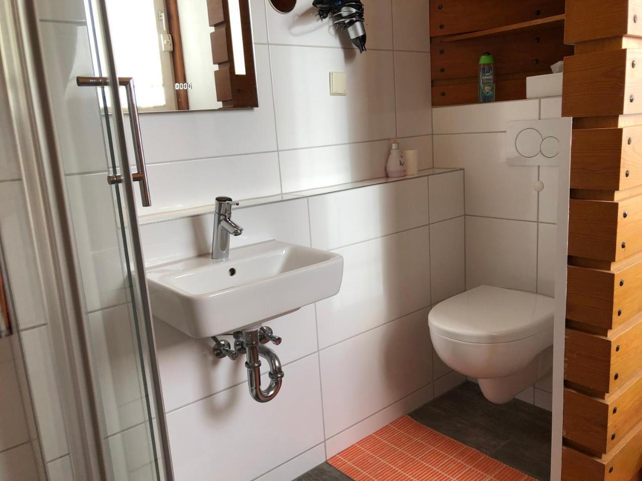 Messezimmer 4U Düsseldorf Exteriör bild