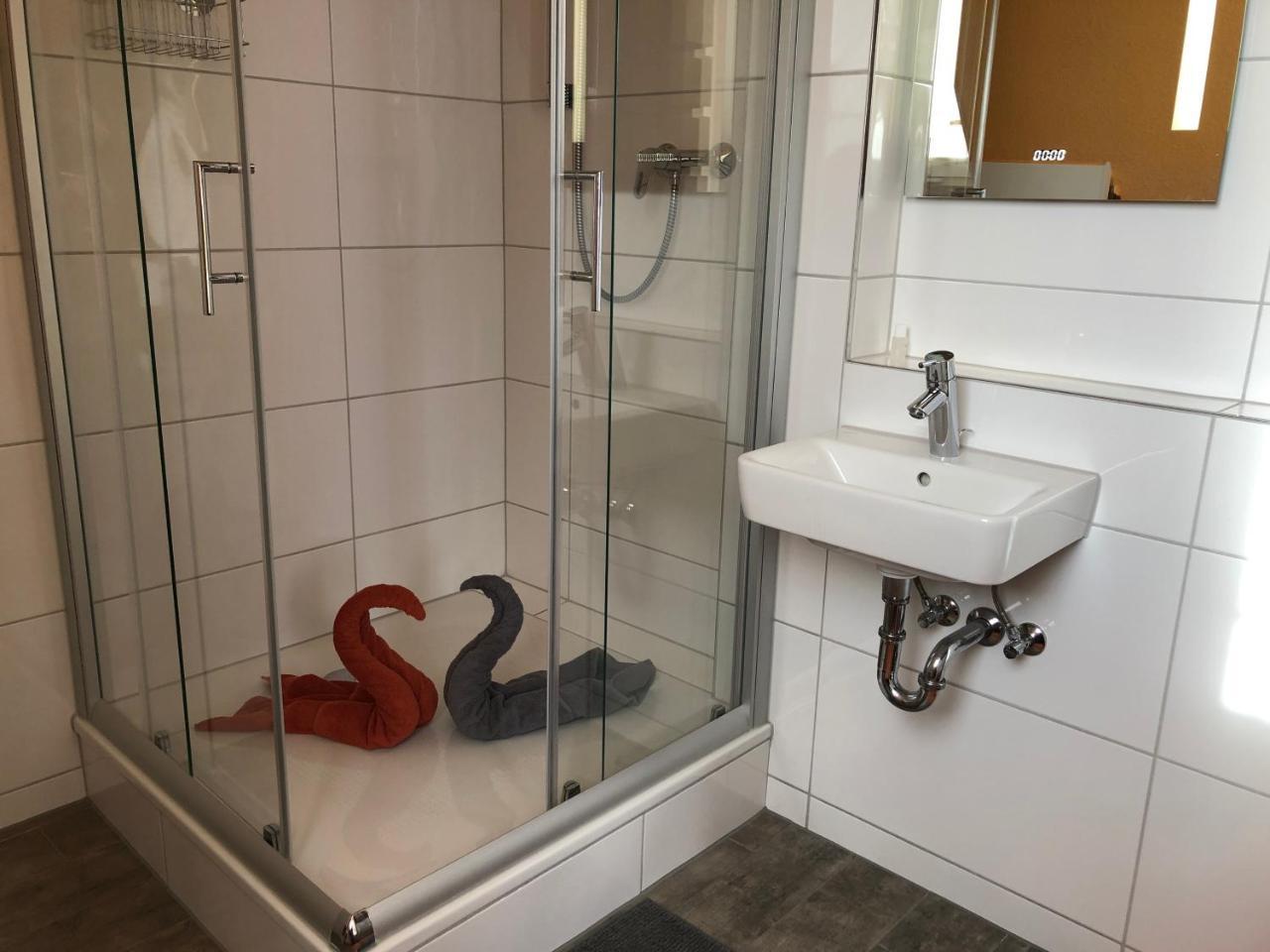 Messezimmer 4U Düsseldorf Exteriör bild