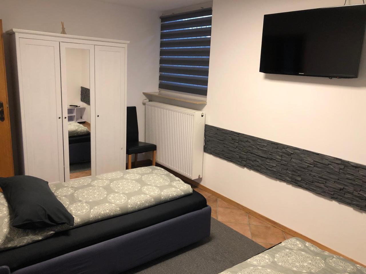 Messezimmer 4U Düsseldorf Exteriör bild