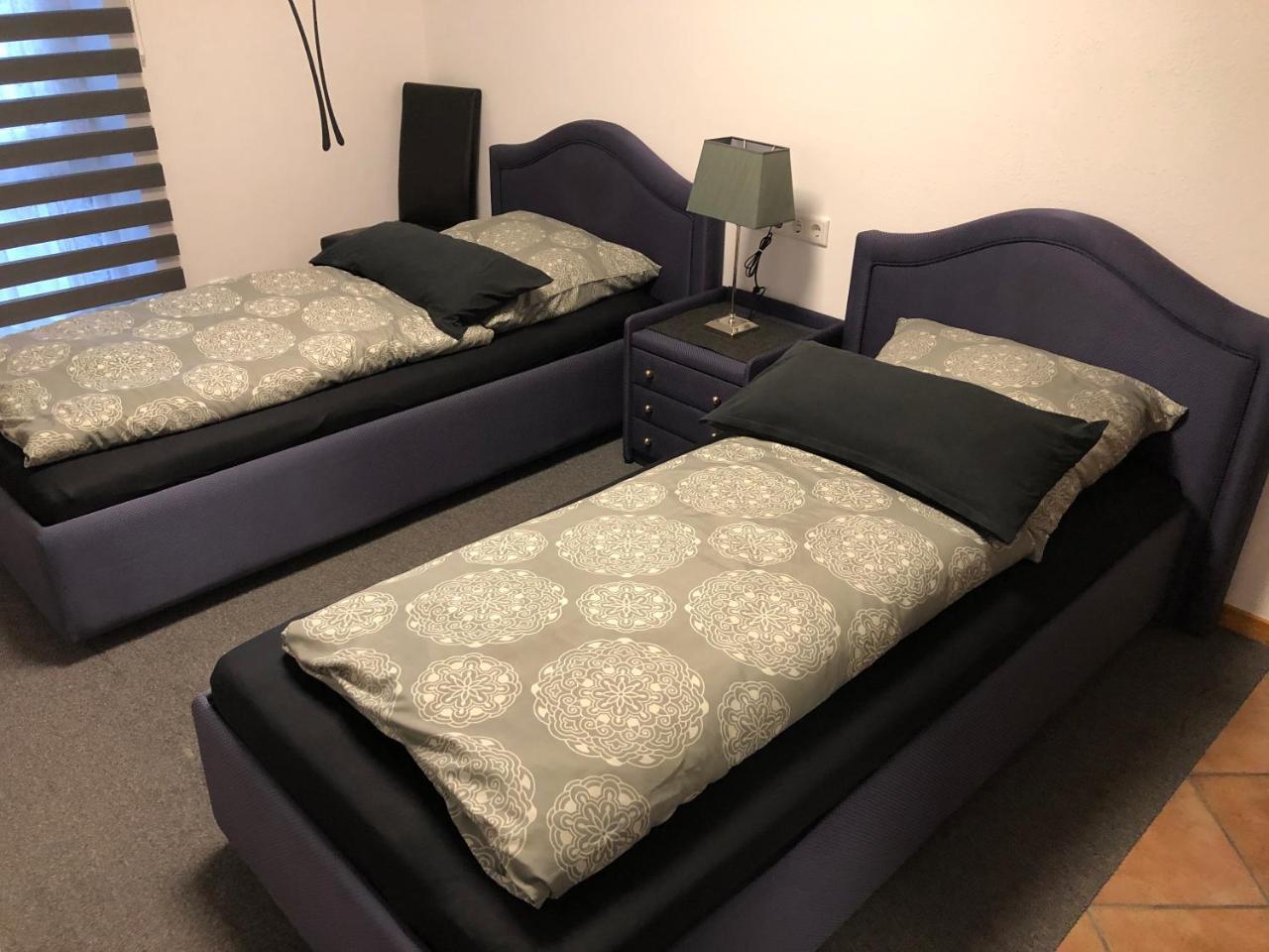 Messezimmer 4U Düsseldorf Exteriör bild